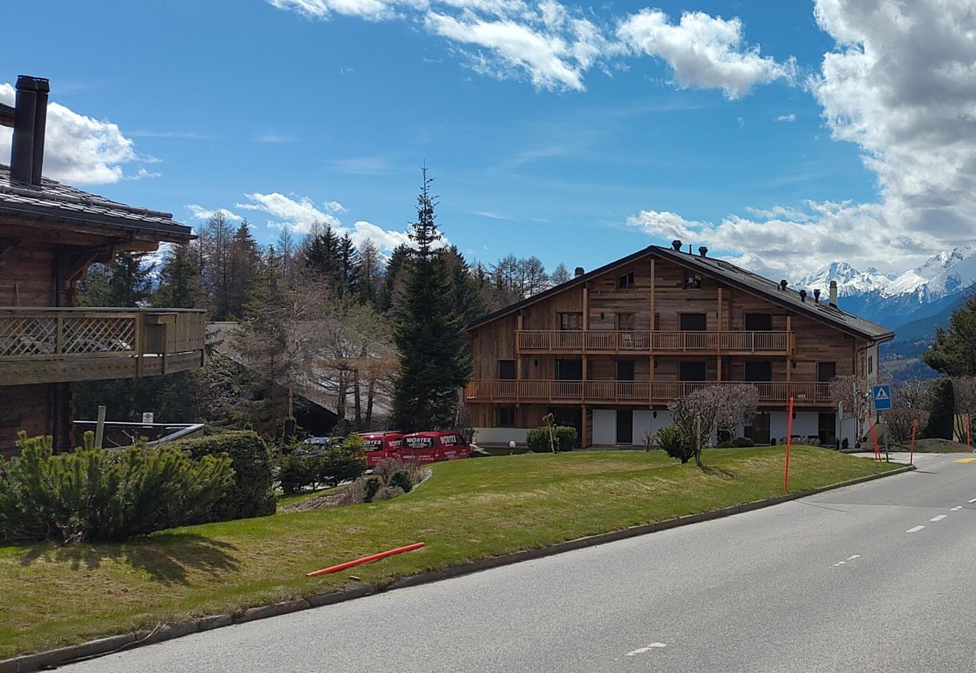 Mountain View Cosy, Comfortable 1 Bed-room Luxury * Crans-Montana