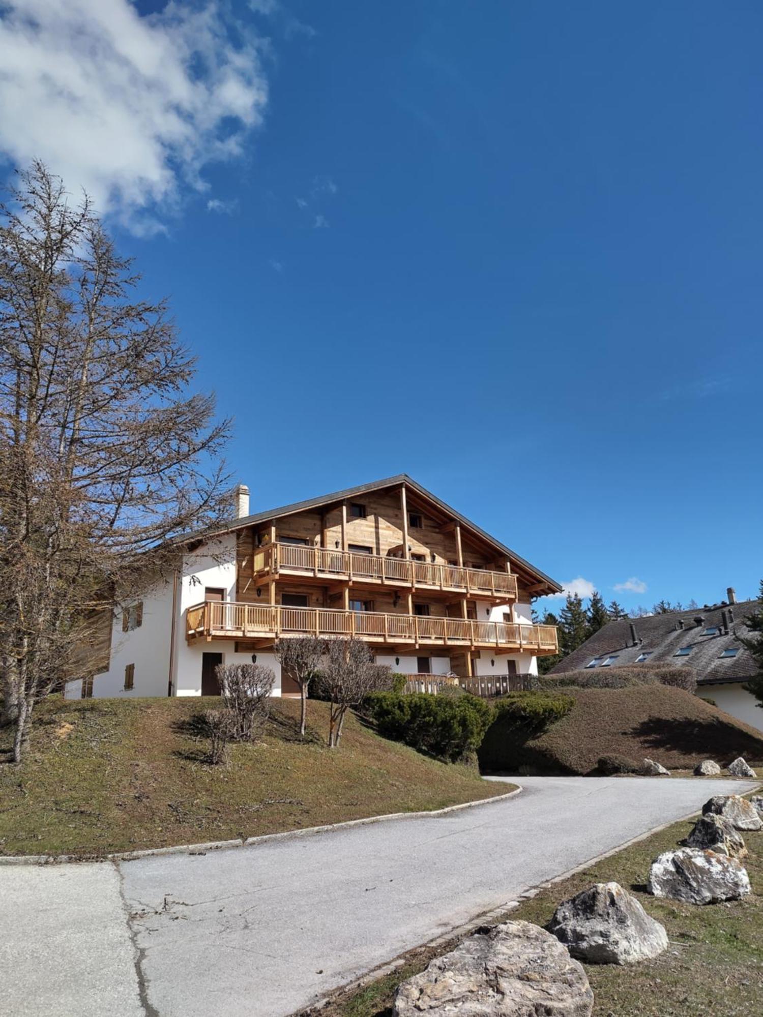 Mountain View Cosy, Comfortable 1 Bed-room Luxury * Crans-Montana